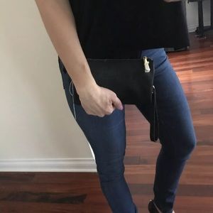 2/$20 NWT Black clutch/crossbody purse